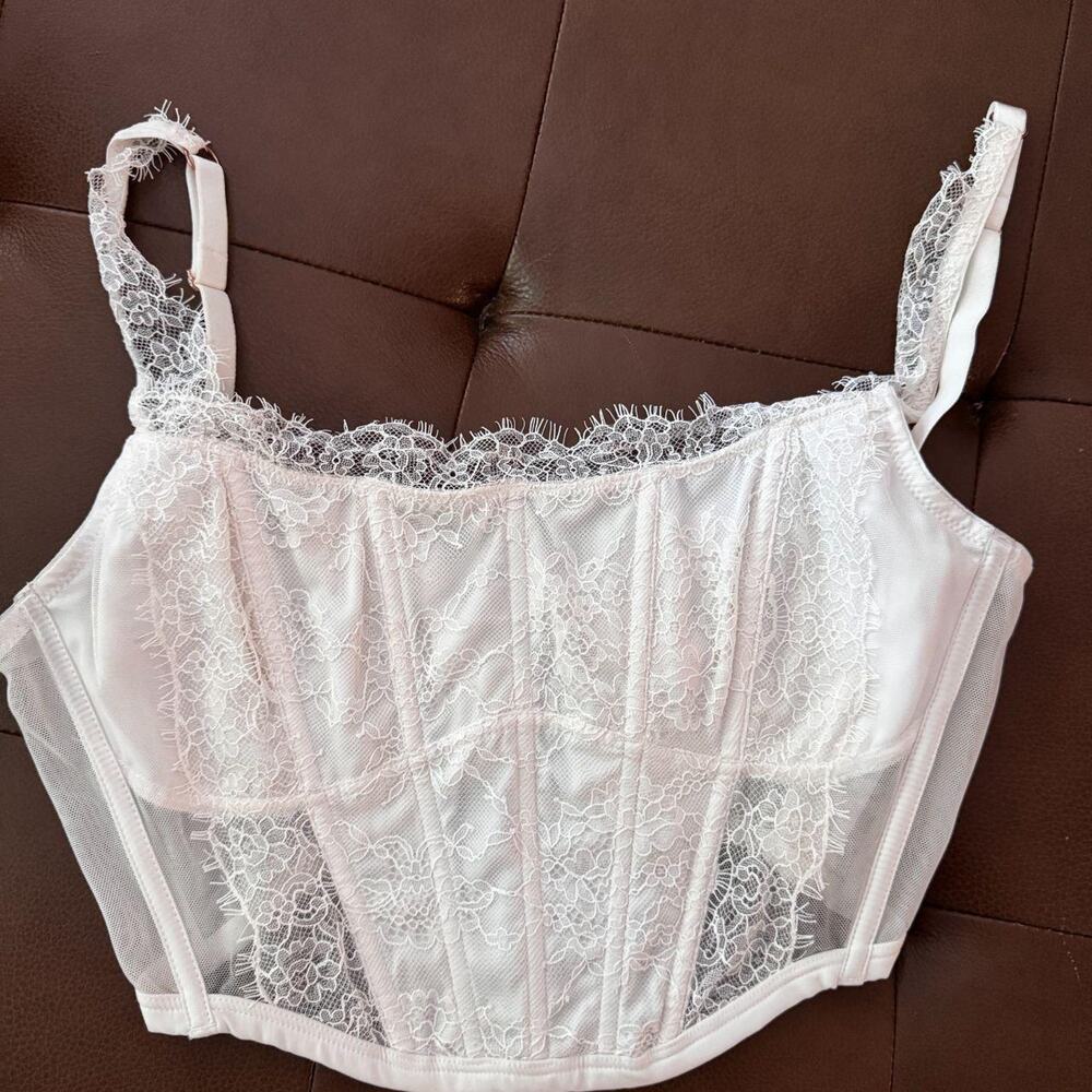 Gorgeous victorias secret white lace